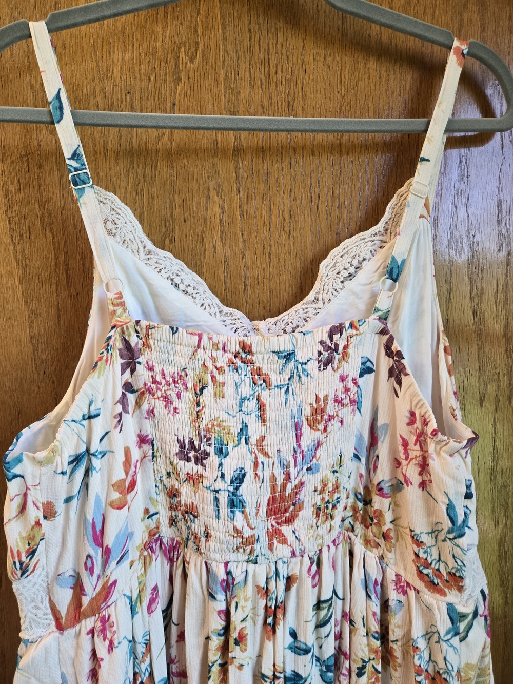 torrid White Floral Lace-Trim Maxi Dress - Picture 3 of 5